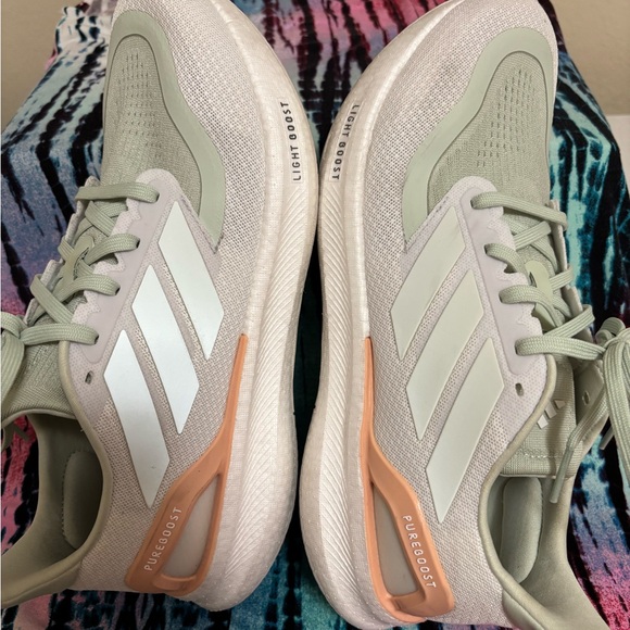 Adidas - Picture 5 of 9